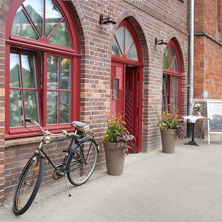 Subraum Hostel Росток Екстериор снимка